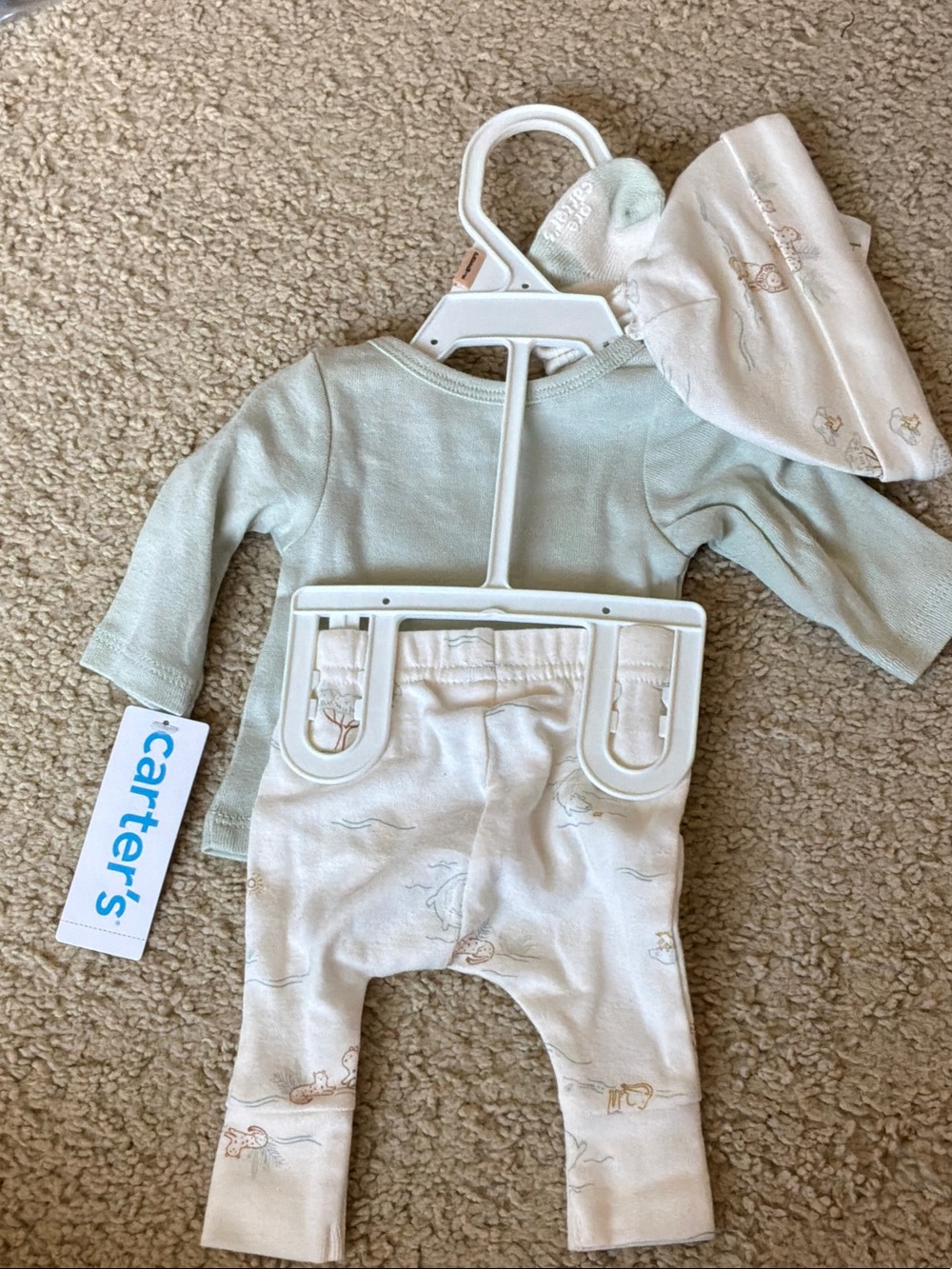 Baby 4-Piece Outfit Set in Mint and Cream - Picture 2 of 8